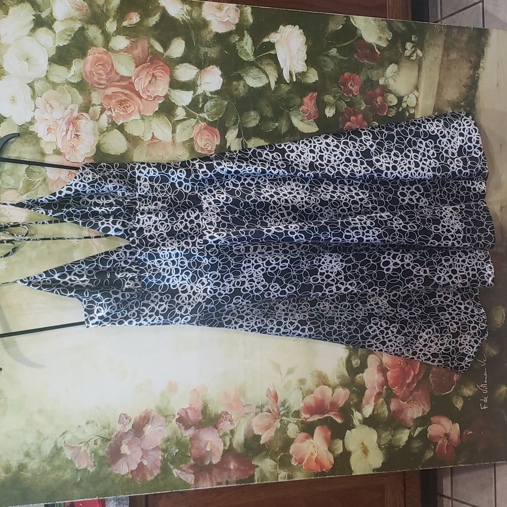2/$5 Alyn Paige Sz 7/8 dress